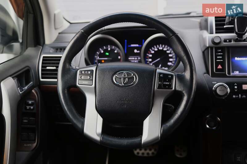 Внедорожник / Кроссовер Toyota Land Cruiser Prado 2013 в Киеве