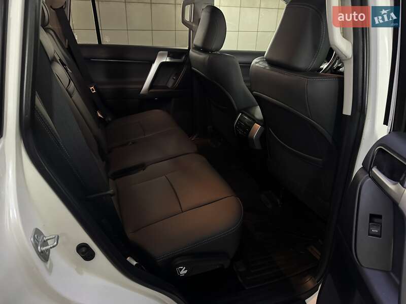 Внедорожник / Кроссовер Toyota Land Cruiser Prado 2022 в Умани фото 23 Внедорожник / Кроссовер Toyota Land Cruiser Prado 2022 в Умани
