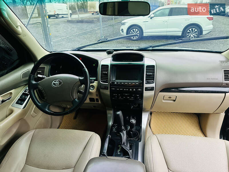 Внедорожник / Кроссовер Toyota Land Cruiser Prado 2006 в Иршаве