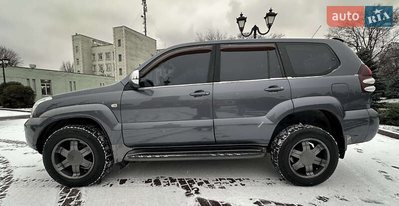 Внедорожник / Кроссовер Toyota Land Cruiser Prado 2006 в Днепре