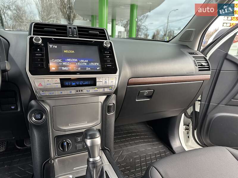 Внедорожник / Кроссовер Toyota Land Cruiser Prado 2019 в Мукачево