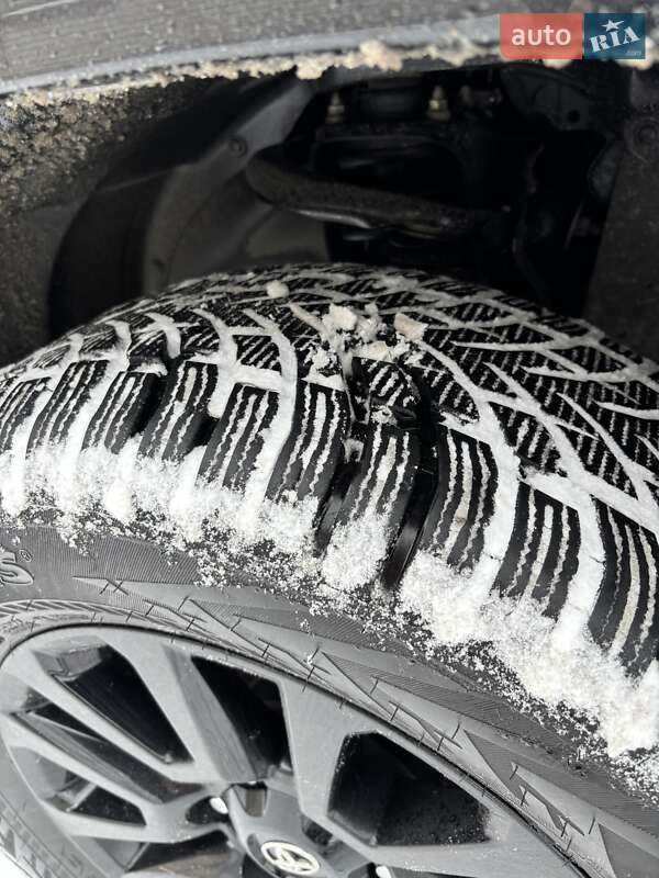 Внедорожник / Кроссовер Toyota Land Cruiser Prado 2022 в Днепре