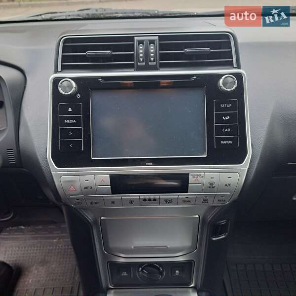 Позашляховик / Кросовер Toyota Land Cruiser Prado 2018 в Києві