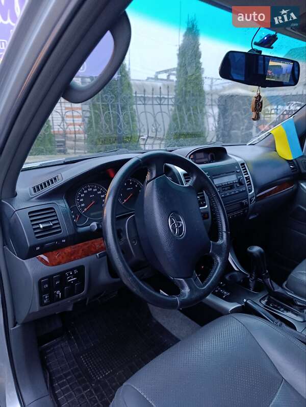 Внедорожник / Кроссовер Toyota Land Cruiser Prado 2005 в Шполе