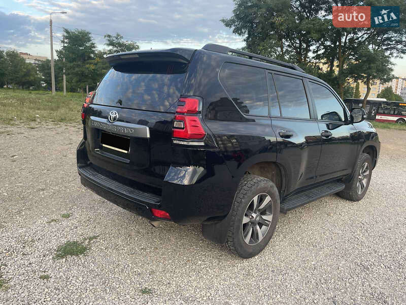Позашляховик / Кросовер Toyota Land Cruiser Prado 2019 в Івано-Франківську