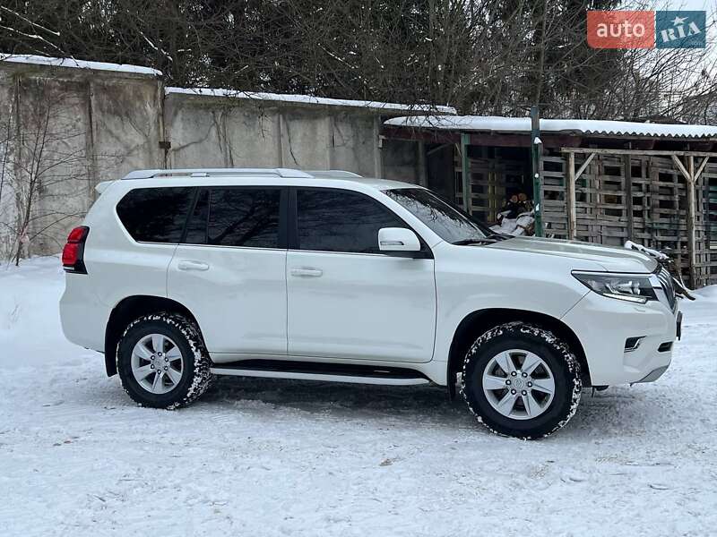 Внедорожник / Кроссовер Toyota Land Cruiser Prado 2019 в Тернополе