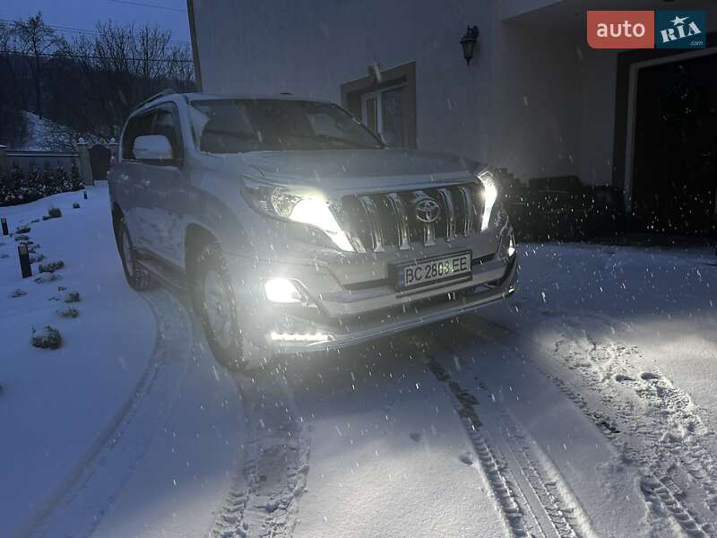 Toyota Land Cruiser Prado 2013