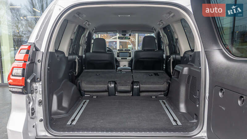 Внедорожник / Кроссовер Toyota Land Cruiser Prado 2019 в Днепре