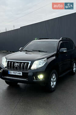 Внедорожник / Кроссовер Toyota Land Cruiser Prado 2010 в Полтаве