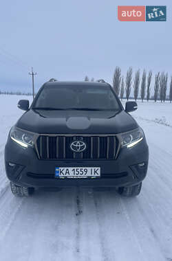 Внедорожник / Кроссовер Toyota Land Cruiser Prado 2022 в Новоархангельске
