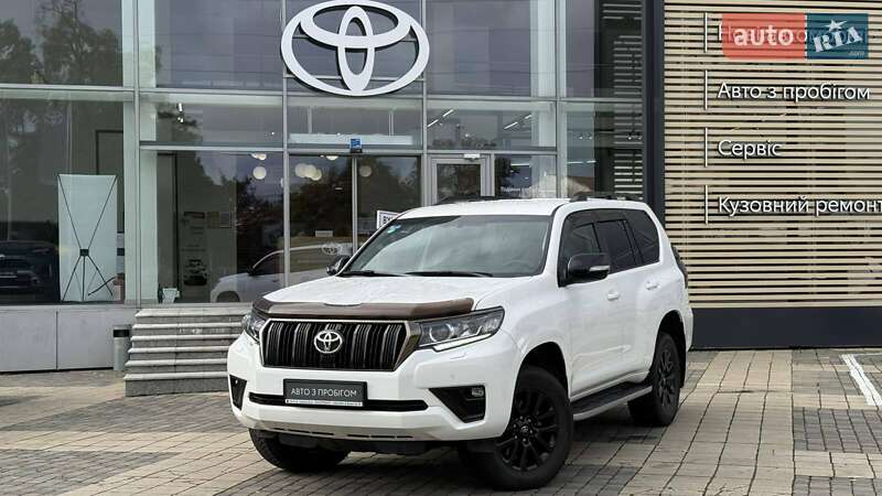 Toyota Land Cruiser Prado 2021