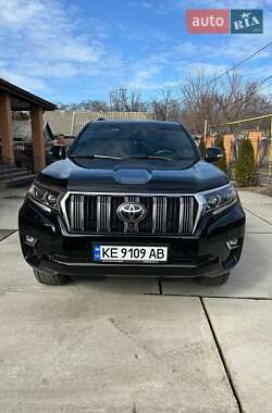 Позашляховик / Кросовер Toyota Land Cruiser Prado 2019 в Дніпрі