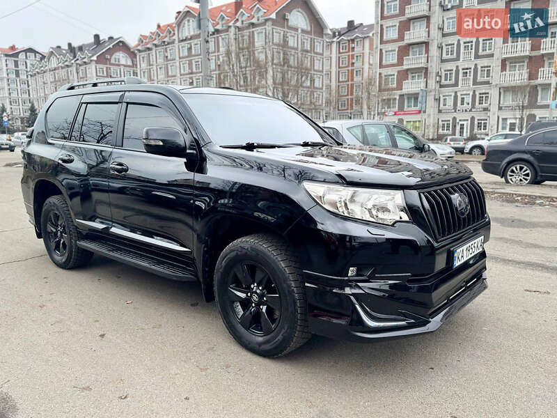 Toyota Land Cruiser Prado 2019