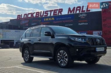 Позашляховик / Кросовер Toyota Land Cruiser Prado 2022 в Києві