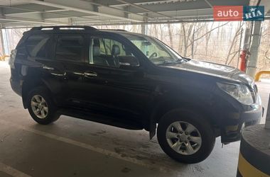 Позашляховик / Кросовер Toyota Land Cruiser Prado 2012 в Києві