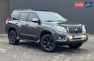 Позашляховик / Кросовер Toyota Land Cruiser Prado 2010 в Сарнах