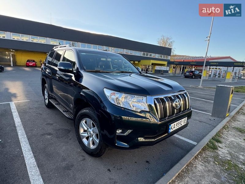 Toyota Land Cruiser Prado 2022