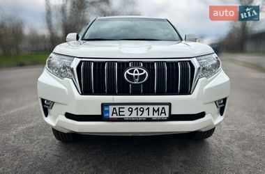 Позашляховик / Кросовер Toyota Land Cruiser Prado 2018 в Дніпрі