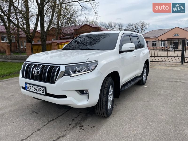 Toyota Land Cruiser Prado 2019