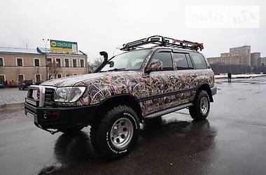 Внедорожник / Кроссовер Toyota Land Cruiser 1998 в Харькове