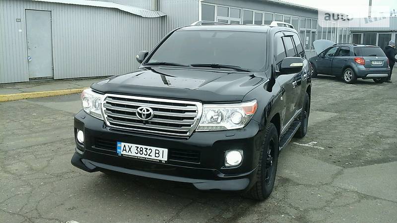 Внедорожник / Кроссовер Toyota Land Cruiser 2011 в Харькове
