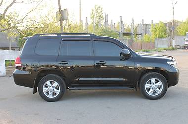 Внедорожник / Кроссовер Toyota Land Cruiser 2010 в Николаеве