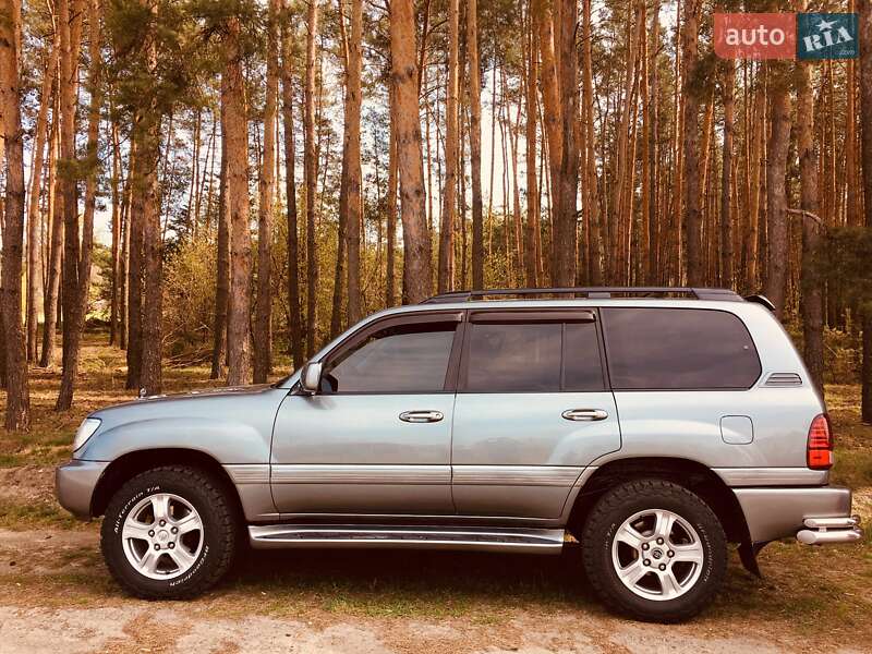 Внедорожник / Кроссовер Toyota Land Cruiser 2005 в Броварах