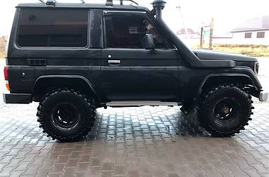 Внедорожник / Кроссовер Toyota Land Cruiser 1990 в Тячеве