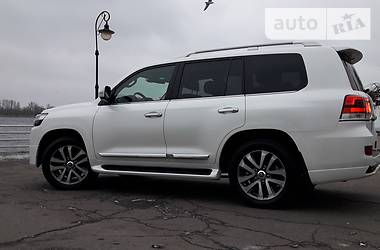 Внедорожник / Кроссовер Toyota Land Cruiser 2017 в Херсоне