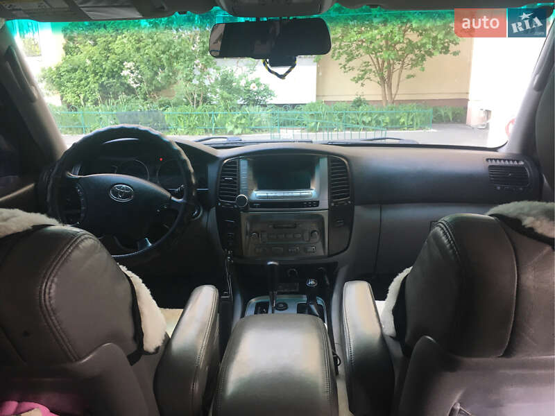 Внедорожник / Кроссовер Toyota Land Cruiser 2005 в Броварах