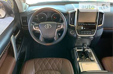 Внедорожник / Кроссовер Toyota Land Cruiser 2017 в Сумах