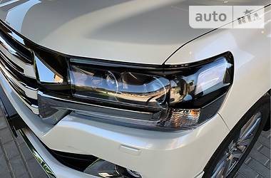 Внедорожник / Кроссовер Toyota Land Cruiser 2017 в Сумах