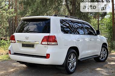 Внедорожник / Кроссовер Toyota Land Cruiser 2011 в Киеве