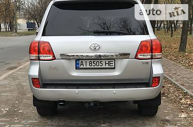 Позашляховик / Кросовер Toyota Land Cruiser 2011 в Києві