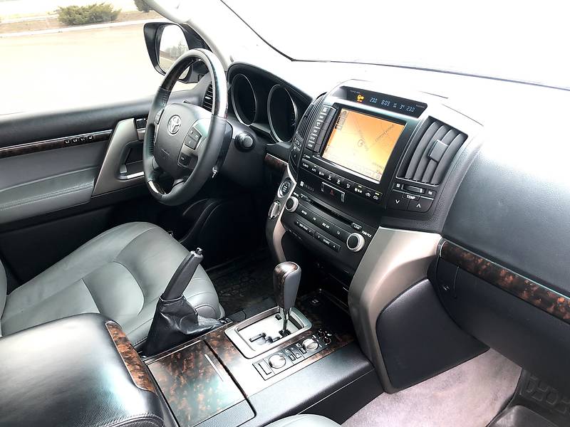 Позашляховик / Кросовер Toyota Land Cruiser 2011 в Маріуполі фото 11 Позашляховик / Кросовер Toyota Land Cruiser 2011 в Маріуполі