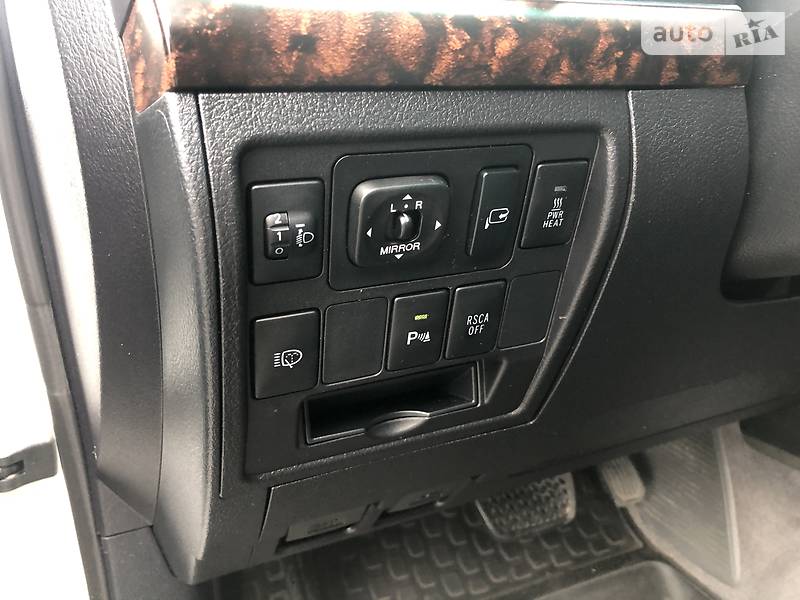 Позашляховик / Кросовер Toyota Land Cruiser 2011 в Маріуполі фото 17 Позашляховик / Кросовер Toyota Land Cruiser 2011 в Маріуполі