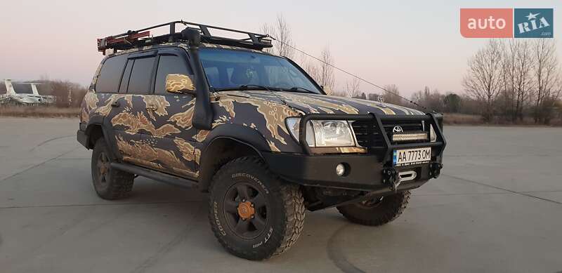 Позашляховик / Кросовер Toyota Land Cruiser 2001 в Києві