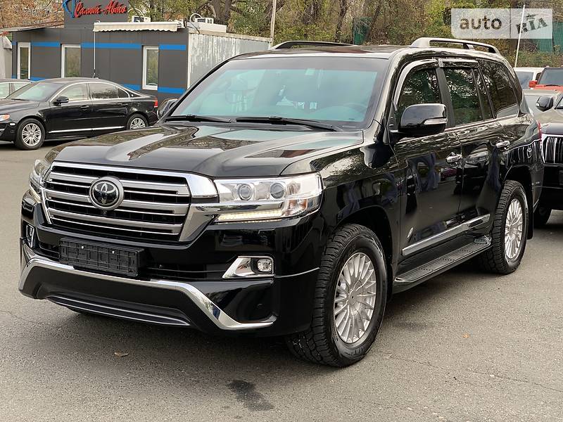 Позашляховик / Кросовер Toyota Land Cruiser 2018 в 