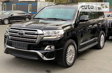Позашляховик / Кросовер Toyota Land Cruiser 2018 в 