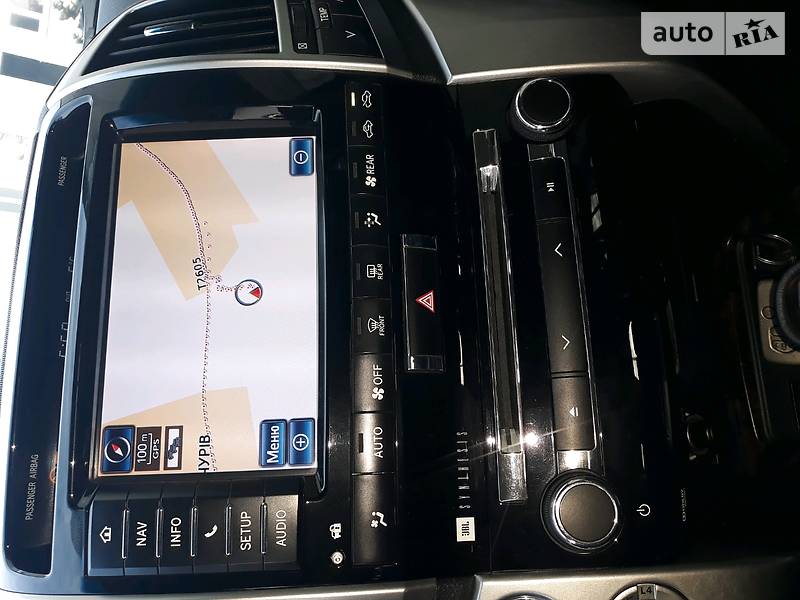 Позашляховик / Кросовер Toyota Land Cruiser 2012 в Чернівцях