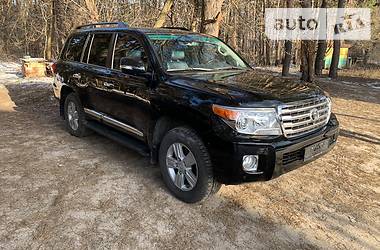 Позашляховик / Кросовер Toyota Land Cruiser 2014 в 