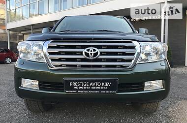 Позашляховик / Кросовер Toyota Land Cruiser 2011 в Києві