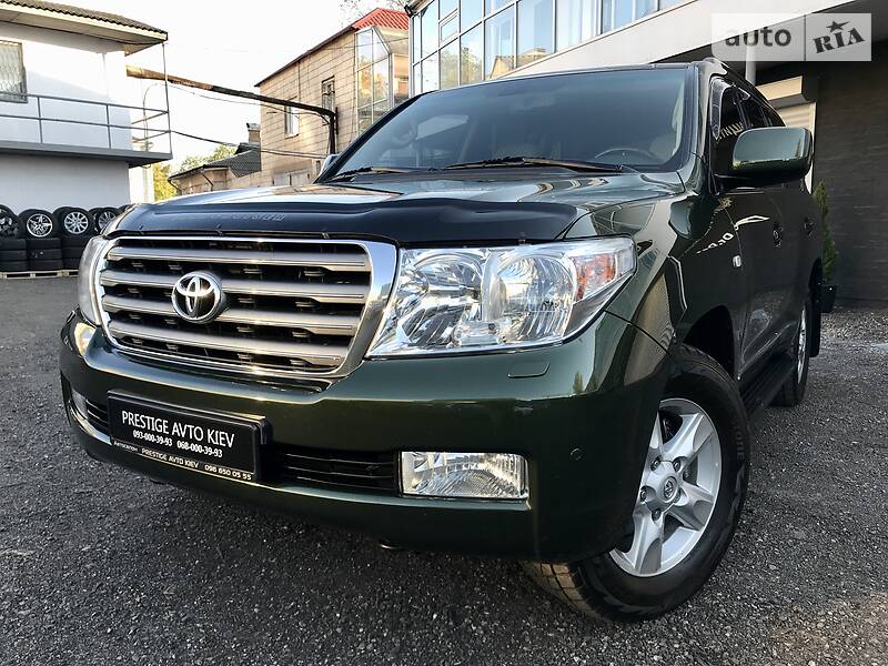 Позашляховик / Кросовер Toyota Land Cruiser 2011 в Києві
