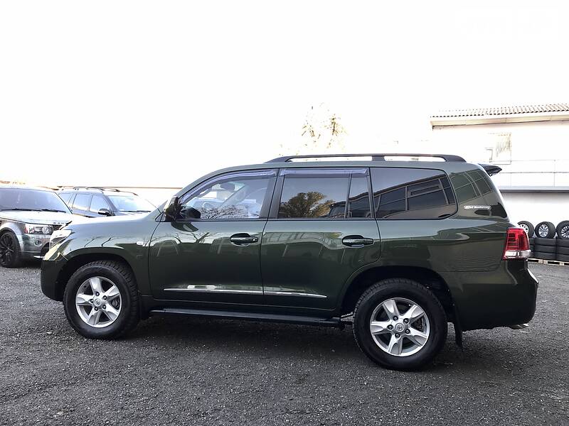Позашляховик / Кросовер Toyota Land Cruiser 2011 в Києві