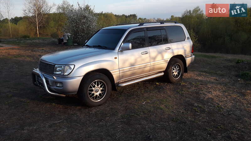Внедорожник / Кроссовер Toyota Land Cruiser 2004 в Киеве фото 7 Внедорожник / Кроссовер Toyota Land Cruiser 2004 в Киеве