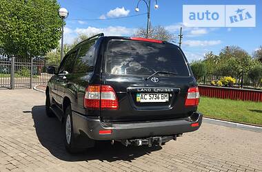 Внедорожник / Кроссовер Toyota Land Cruiser 2006 в Нововолынске