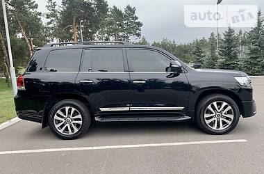 Внедорожник / Кроссовер Toyota Land Cruiser 2017 в Киеве