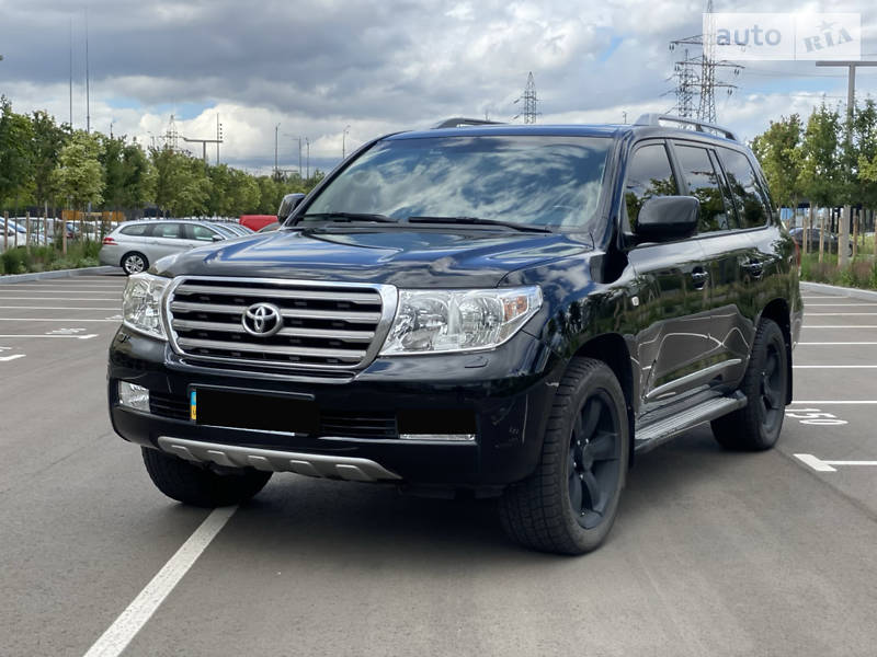 Позашляховик / Кросовер Toyota Land Cruiser 2011 в 
