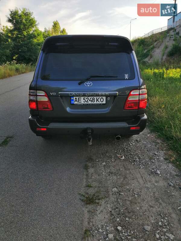 Позашляховик / Кросовер Toyota Land Cruiser 2003 в Дніпрі