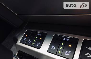 Внедорожник / Кроссовер Toyota Land Cruiser 2020 в 